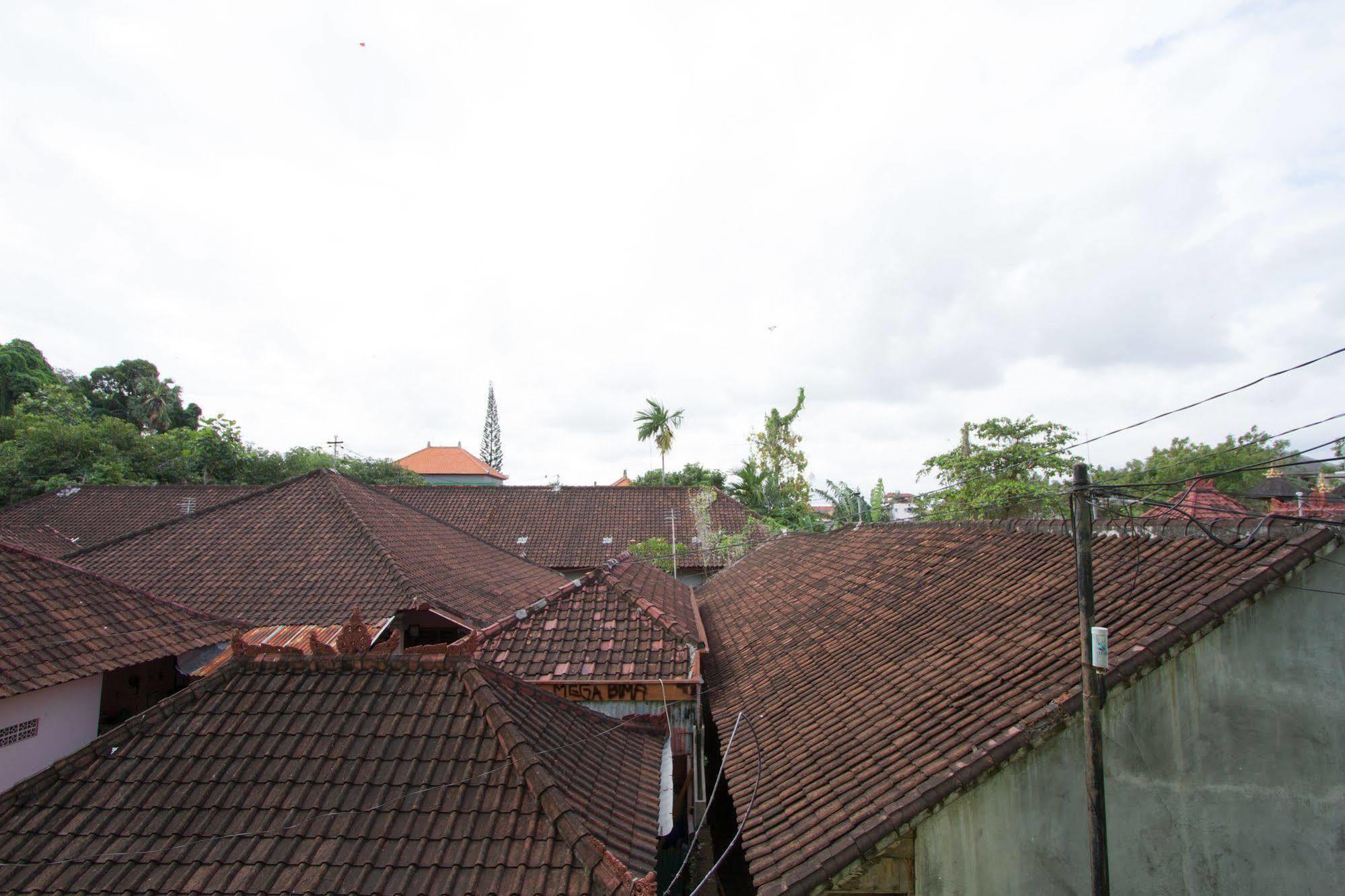 Oyo 3950 The Ratna Hotel Kuta Lombok Dış mekan fotoğraf